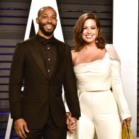 BEVERLY HILLS, CALIFORNIA - FEBRUARY 24: Justin Ervin and Ashley Graham attend the 2019 Vanity Fair Oscar Party at Wallis Annenberg Center for the Performing Arts on February 24, 2019 in Beverly Hills, California. (Photo by David Crotty/Patrick McMullan via Getty Images)
