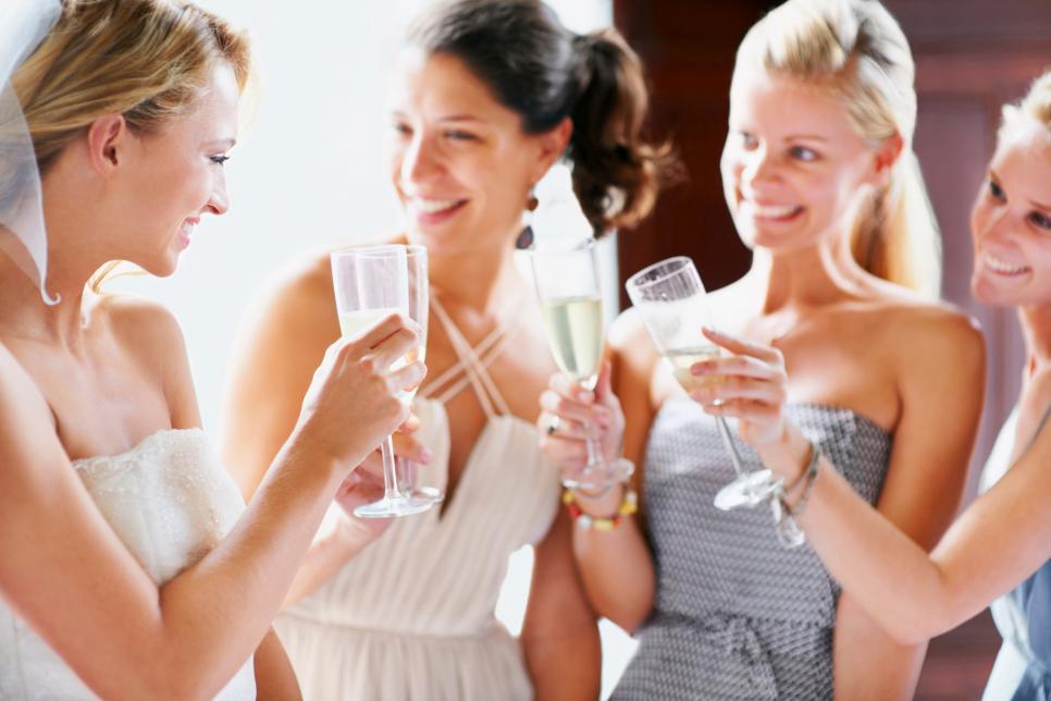 7 Tips for Writing a Maid-of-Honor Speech