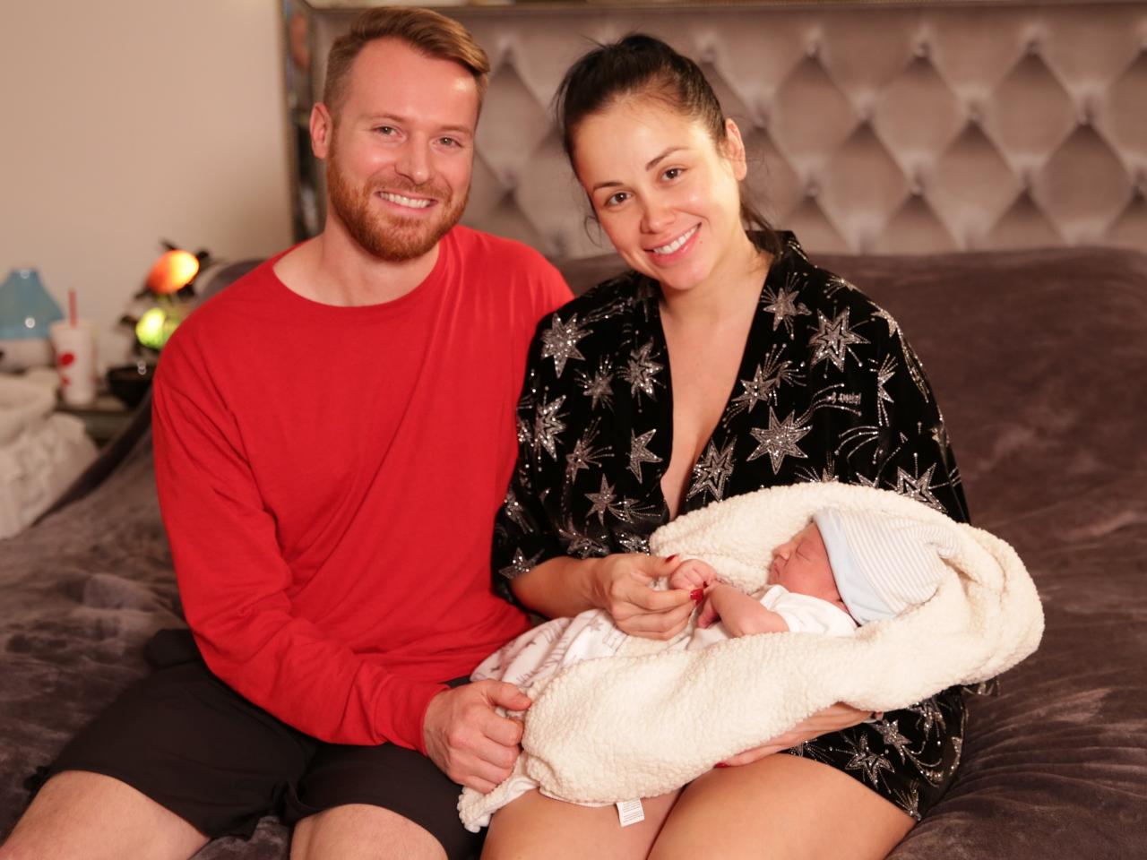 90 Day Fiance's Russ and Paola Welcome Baby Boy | TLC.com
