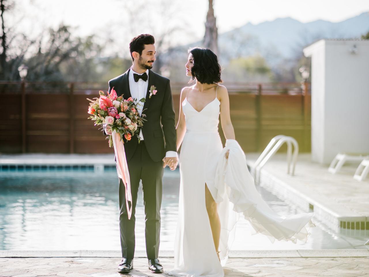 https://tlc.sndimg.com/content/dam/images/tlc/tlcme/fullset/2019/2/22/TLCMe_MotelWeddings-TheCapri-Ojai-California_s4x3.jpg.rend.hgtvcom.1280.960.suffix/1550871063698.jpeg