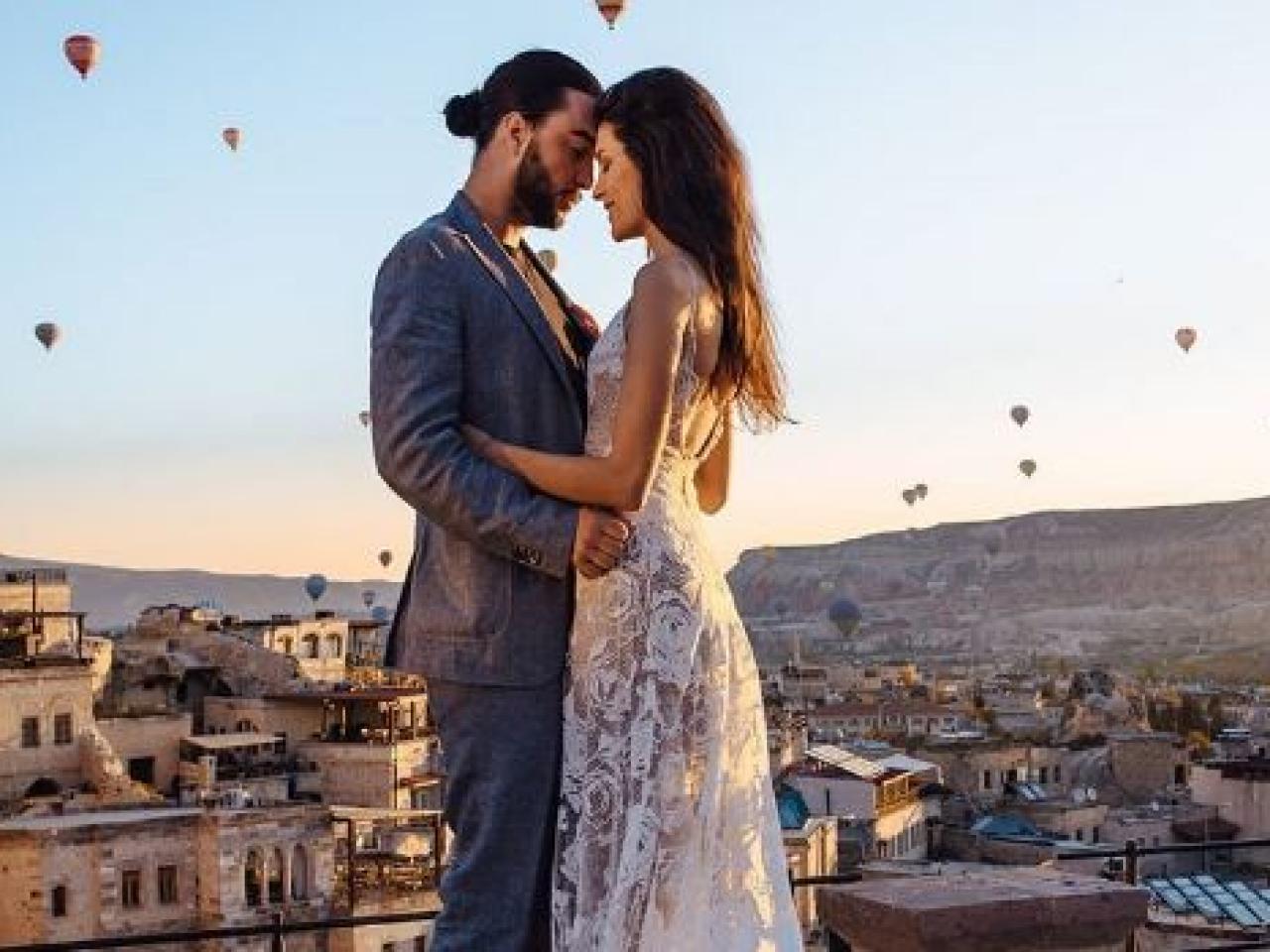 What is a 'Naked' Wedding Dress? | TLC.com What is a 'Naked' Wedding Dress? | TLC.com