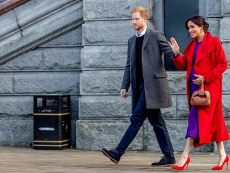 BIRKENHEAD, UNITED KINGDOM - JANUARY 14: Prince Harry, Duke of Sussex and Meghan, Duchess of Sussex visit a new statue to mark the 100th anniversary of the death of poet Wilfred Owen, which was erected on Hamilton Square in November, during an official visit to Birkenhead on January 14, 2019 in Birkenhead, United Kingdom. (Photo by Charlotte Graham - WPA Pool/Getty Images)