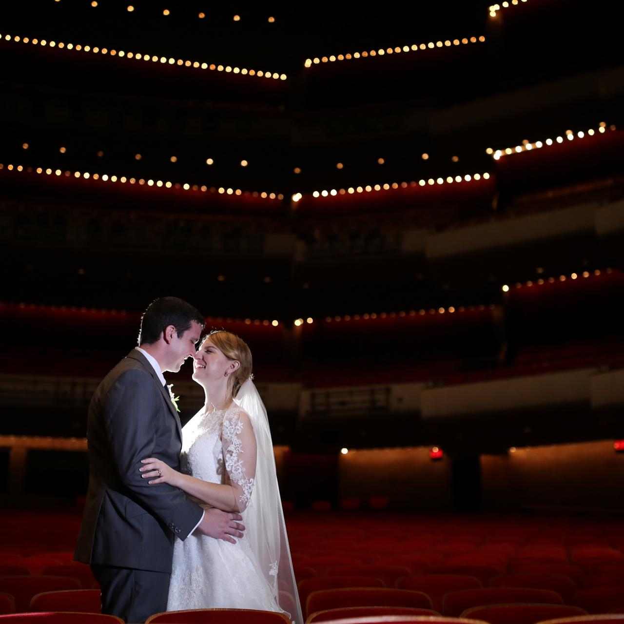 Unusual Las Vegas weddings: Get married by plane, ship or coaster - Las  Vegas Sun News