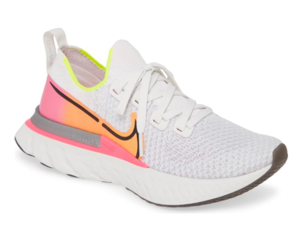 nike free run distance dam