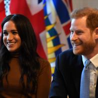 LONDON, UNITED KINGDOM - JANUARY 07: Prince Harry, Duke of Sussex and Meghan, Duchess of Sussex smile during their visit to Canada House in thanks for the warm Canadian hospitality and support they received during their recent stay in Canada, on January 7, 2020 in London, England. (Photo by DANIEL LEAL-OLIVAS  - WPA Pool/Getty Images)