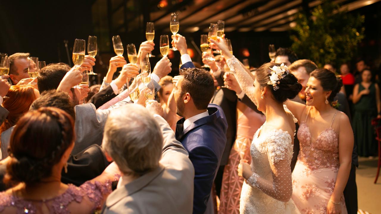 https://tlc.sndimg.com/content/dam/images/tlc/tlcme/fullset/2021/june/Lead-wedding-after-party-GettyImages-1169591805.jpg.rend.hgtvcom.1280.720.suffix/1623966649912.jpeg