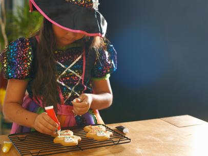 Spooky Essentials for Halloween Baking with Kids