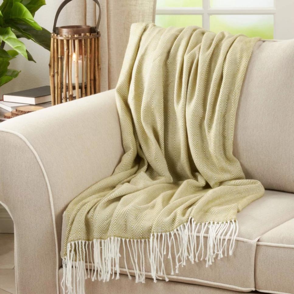The Coziest Blankets and Throws for the Colder Months | Shopping | TLC.com