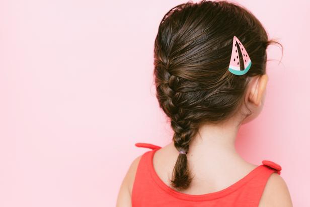 11 Ways to Pull Off Hair Accessories