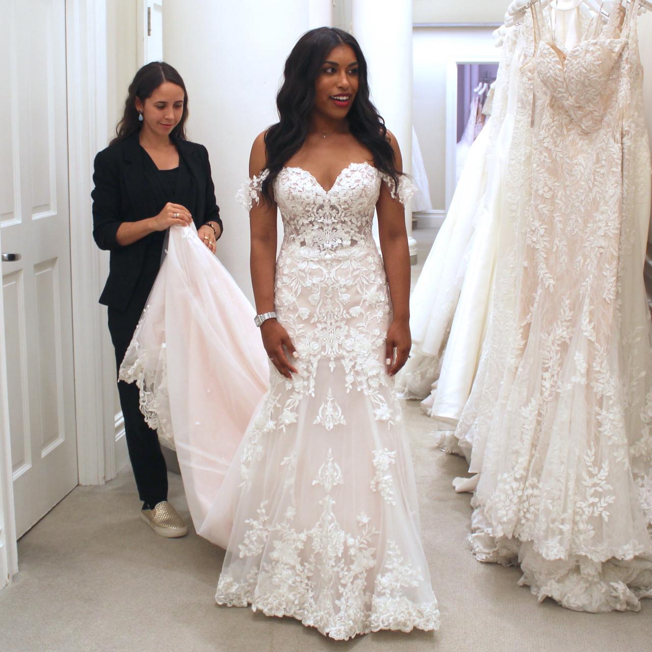 Wedding Dresses with Capes -Transform Your Look - Kleinfeld
