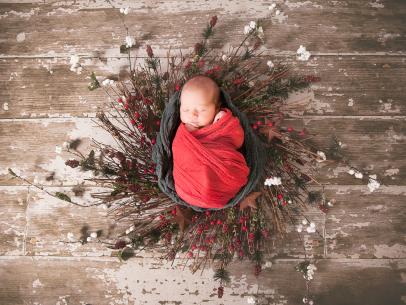 25 Festive Baby Names for the Holiday Season