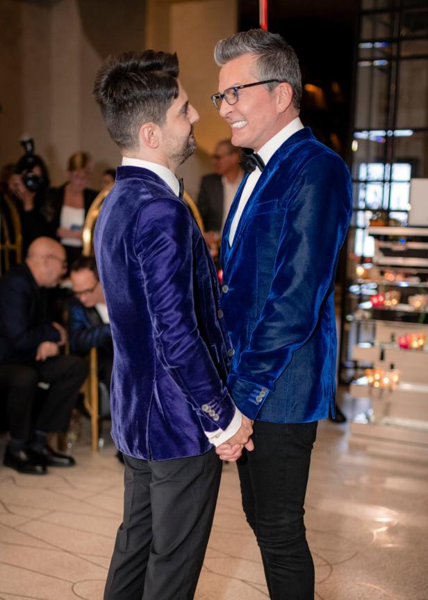 say yes to the dress randy engaged Photos from Say Yes to the Dress' Randy Fenoli's Surprise Engagement