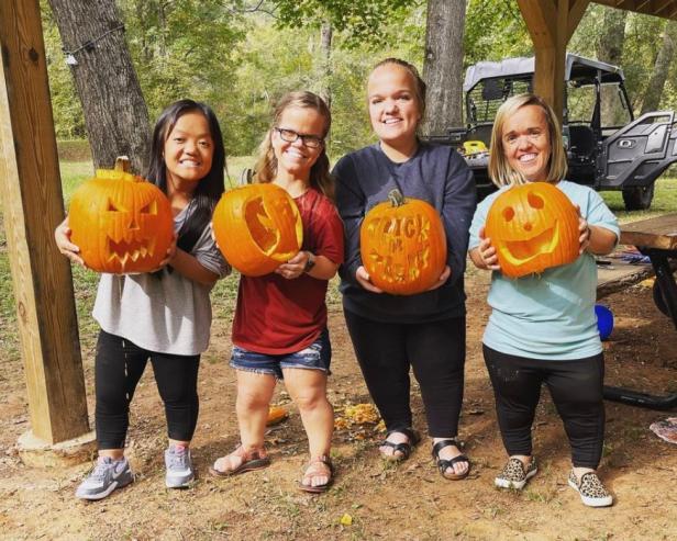 Here's What the Johnston Family Has Been Up To | 7 Little Johnstons |  