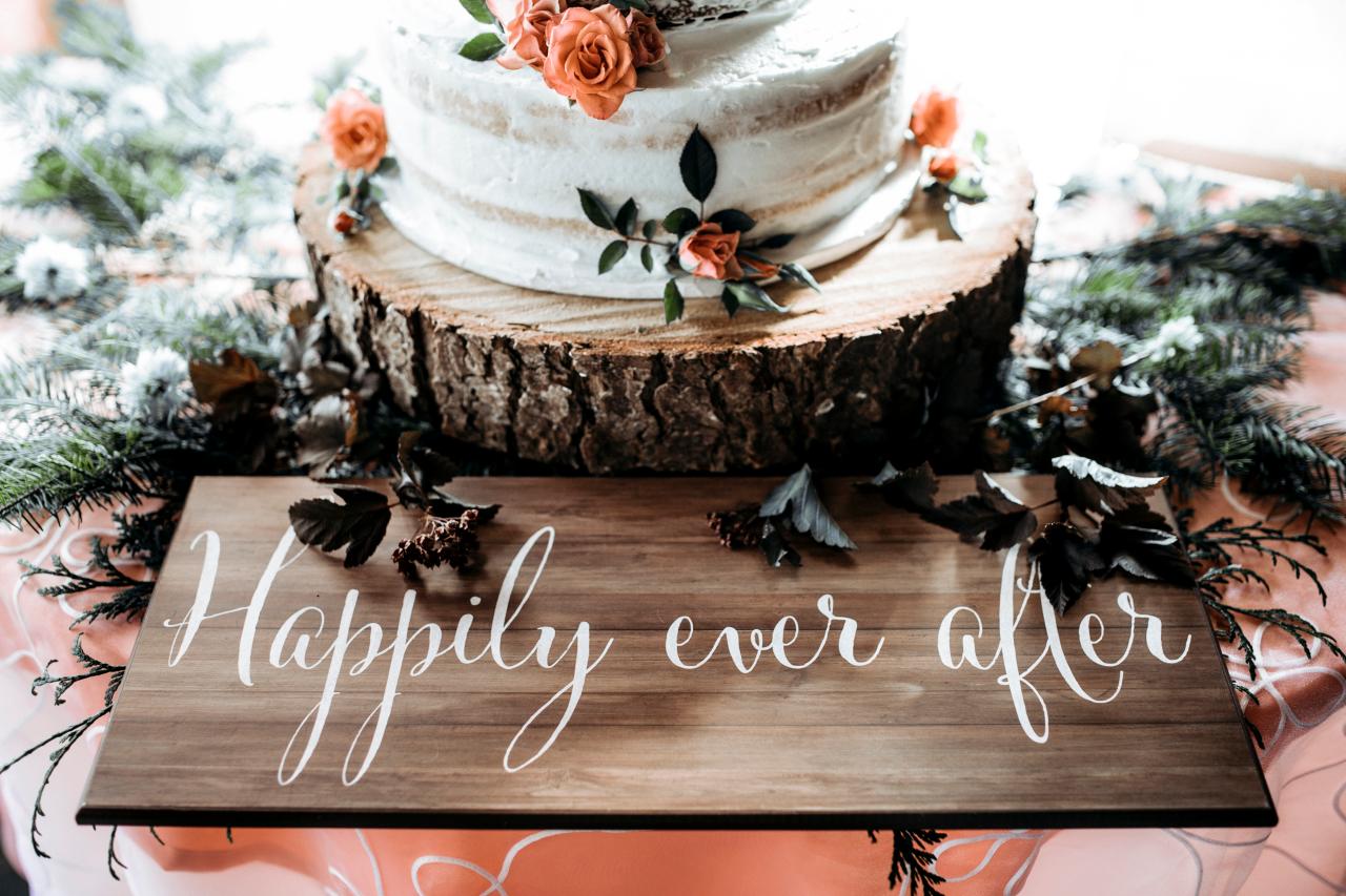 Realistic Fishing Custom Wedding Cake Topper – ThatLittleNook