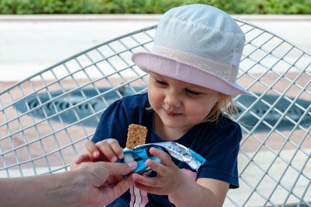 the-best-snack-bars-for-you-and-your-kids-stuff-we-love-tlc