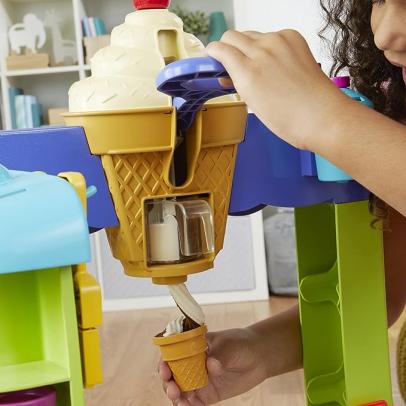 deAO Ice Cream Toy Play Store for Kids, Cash Register Toy Ice Cream Counter  Playset with