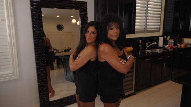 Like Mother, Like Daughter. Watch sMothered on TLC!, Inside TLC