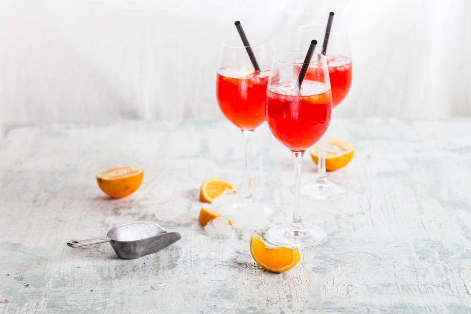 Zero-Proof Alternatives for Your Favorite Cocktails