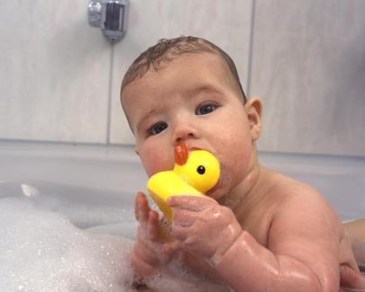 baby duck bath