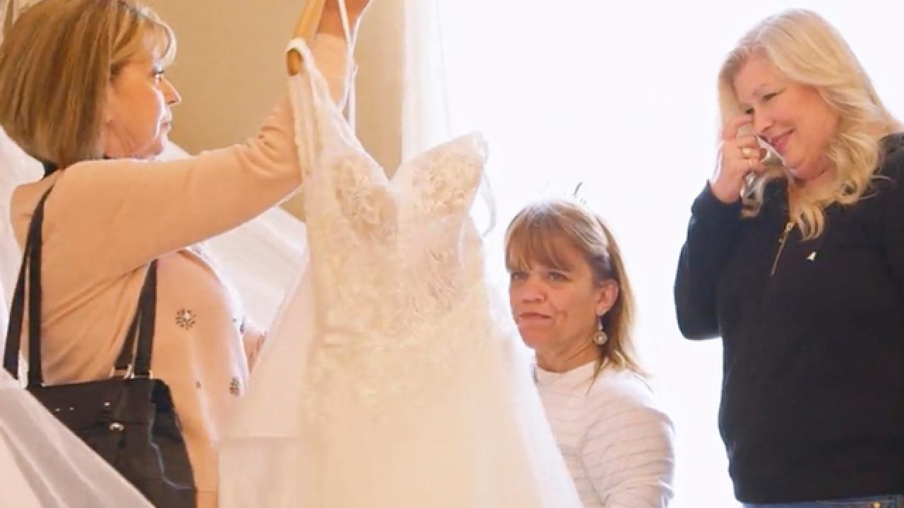 Amy Goes Dress Shopping